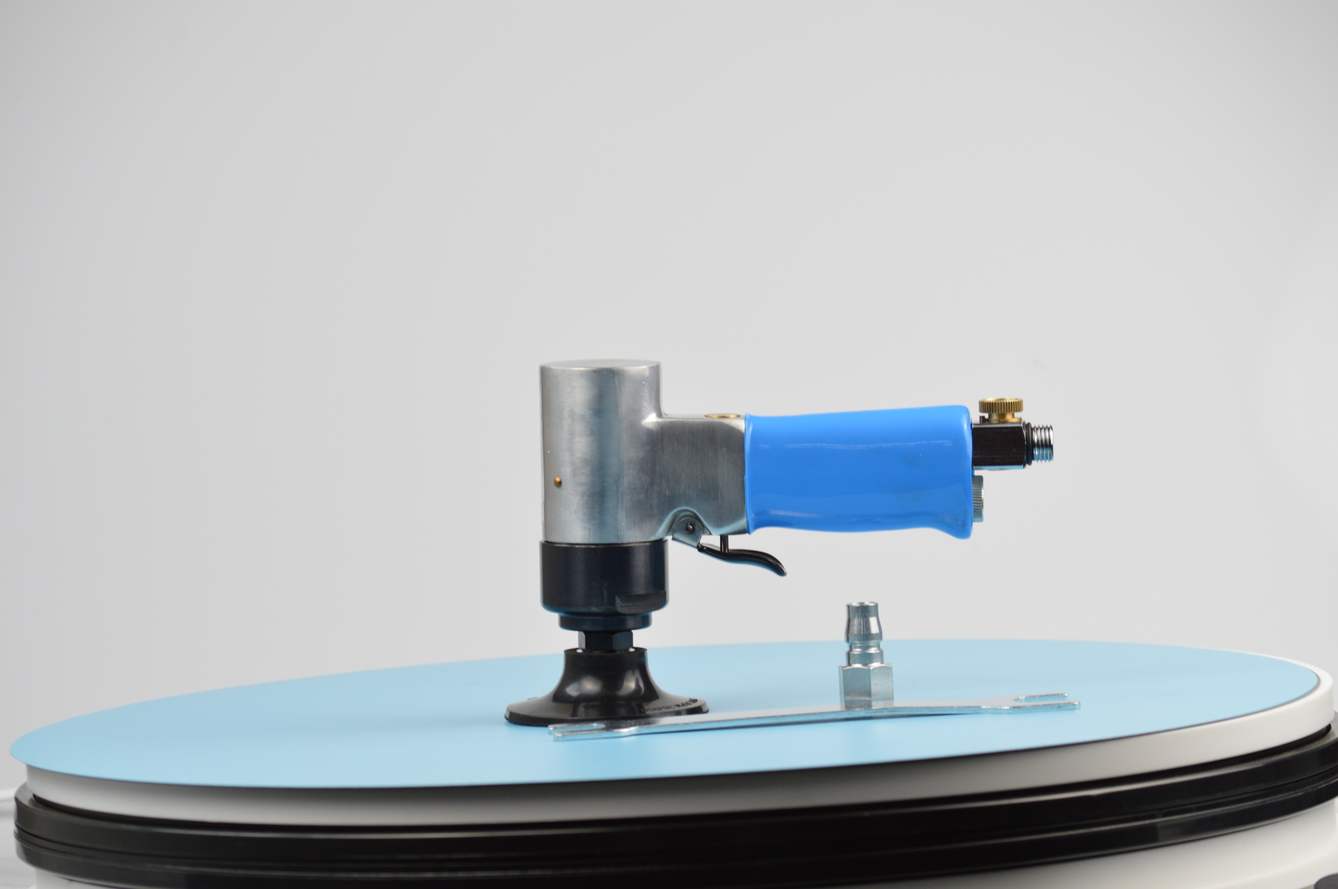 machine &agrave; polir pneumatique